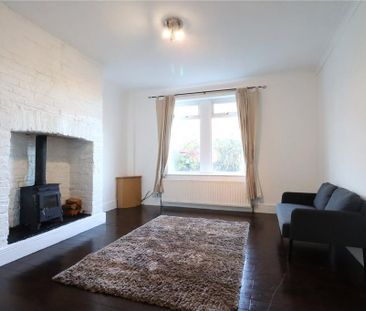 2 bedroom end of terrace house to rent - Photo 2