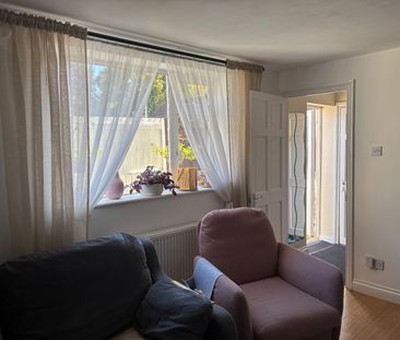 Room in a Shared Flat, Fishponds Road, BS16 - Photo 2
