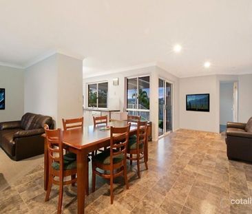 Well-Located Family Home With Pool - Photo 5