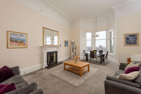 3 bedroom flat to rent - Photo 3