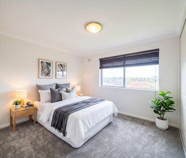 Sun-Drenched 2-bedroom unit in Botany - Photo 2