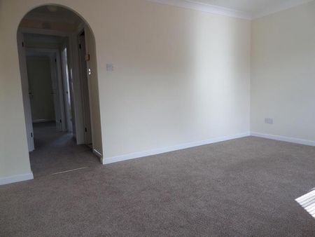 2 bedroom apartment to rent Hamble - Photo 2