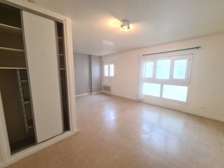 Location Appartement 1 pièce 31m² PALAISEAU 91120 - Photo 3