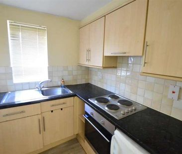 Telford Drivecippenhamsloughberkshire, SL1 - Photo 2