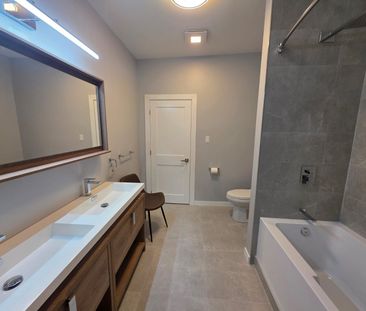 For Lease - 82 Albert Street Unit# 2, Orillia, Ontario - Photo 3