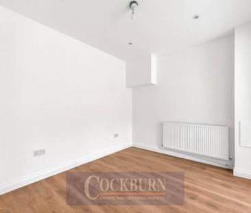 Dunkery Road, London SE9 - 4 Beds 3 Bathrooms! - Photo 2