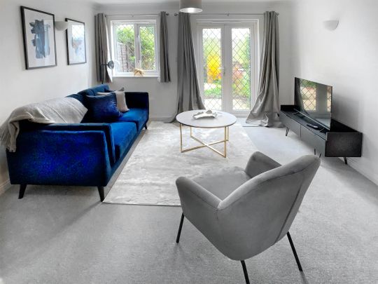 2 Bed, House - Photo 1