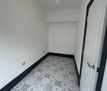 2 Bed Flat, Cambridge Road, BN3 - Photo 6