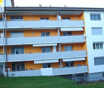 Grosszügige 4.5-Zimmerwohnung in Düdingen - Photo 1