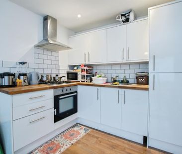 Wescott Way, Bournemouth - Photo 4