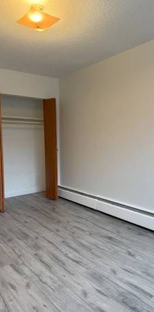 1-Bedroom Condo for Rent in Kingsway Area – $1,800/Month - Photo 1