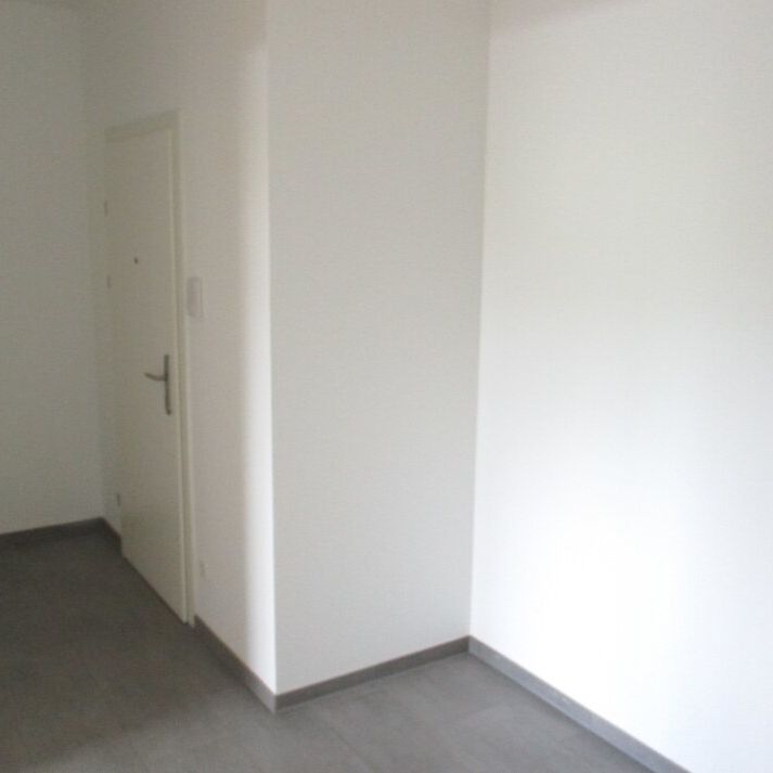 Ihr neues Zuhause am Froschberg – Moderne Dachgeschosswohnung mit Flair - Photo 1