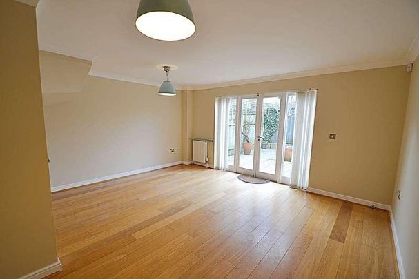 Wimborne, BH21 - Photo 1