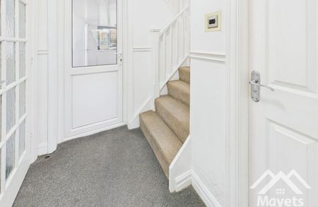 Royal Oak Avenue, Blackburn. Lancs. BB1 8QD - Photo 2