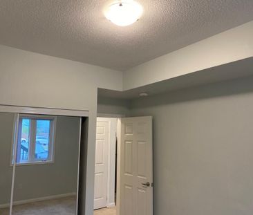 For Lease - 250 Sunny Meadow Boulevard Unit# 110, Brampton, Ontario - Photo 6