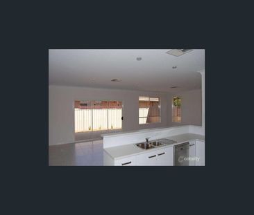 Love Maintenance 3 Bedroom Courtyard Home - Comfort and Convenience - Photo 2