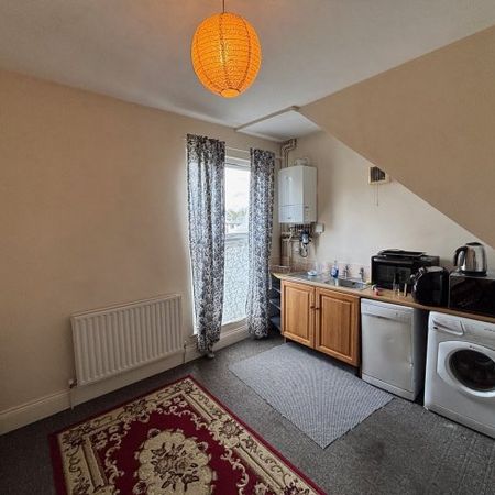 Sheffield Road, Chesterfield, S41 - Photo 3