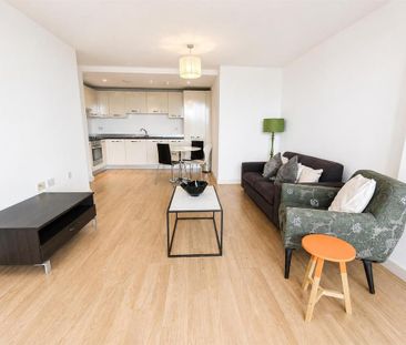2 bedroom flat to rent - Photo 2