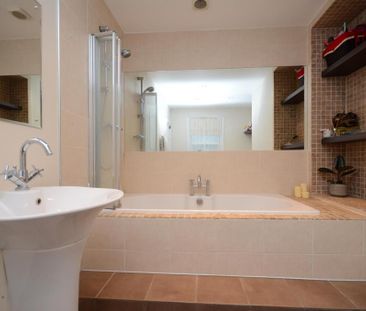 1 bedroom semi-detached house to rent - Photo 5