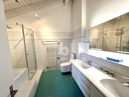 QUIET, CENTRAL AND WITH SEA VIEWS - Photo 3