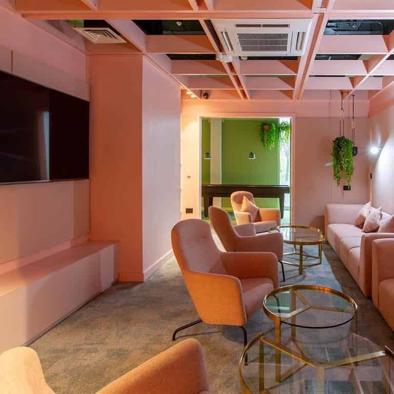 Block A Sky Lounge Level Silver En Suite - Photo 1