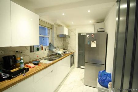 2 bedroom property to rent in London - Photo 5