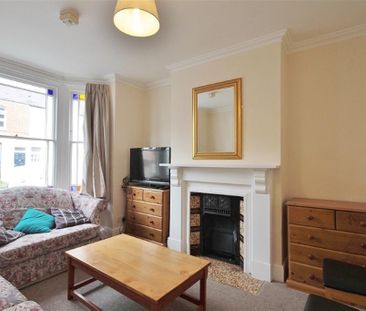 4 bedroom semi-detached house to rent - Photo 1