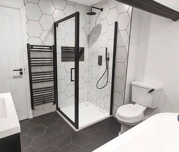 4 bedroom semi-detached house to rent - Photo 4