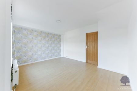 Peterborough Road, Carshalton, SM5 - Photo 2