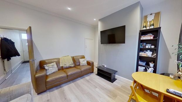 4 bedroom house to rent - Photo 1