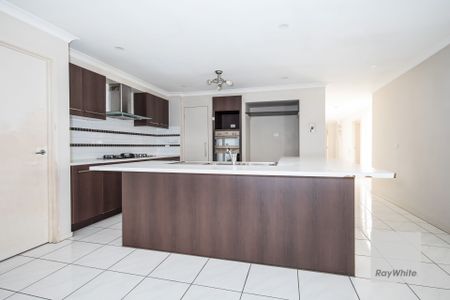 Welcome to your dream home at 8 Gurrina Road, Cairnlea! - Photo 5