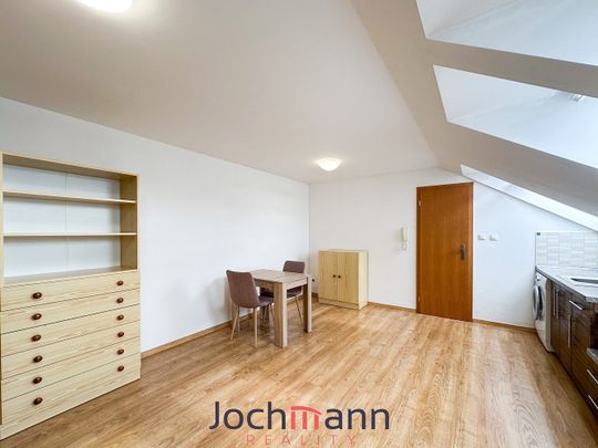 Pronájem bytu 1+kk 32 m² - Fotografie 1