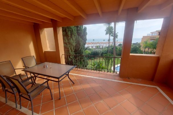 3 Bedroom Apartment For Rent in La Duquesa, Málaga - Photo 1