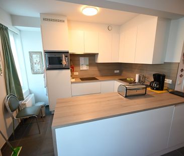 Appartement te huur in Sint-Kruis voor € 890 met 2 slaapkamers - foto 3