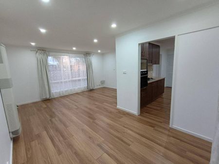 Fully Renovated House - Next to Melton Train Station - Photo 5