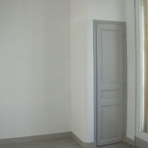 T3 - Photo 2