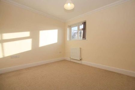 Kingsway, Mildenhall, IP28 - Photo 3