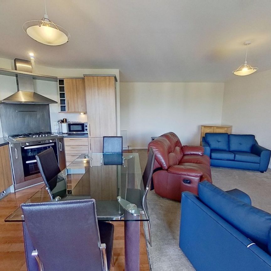 3 bedroom apartment to rent - Photo 1