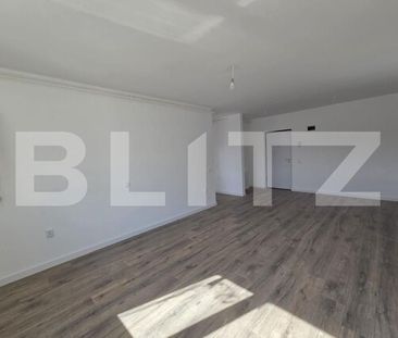 Apartament cu 3 camere, 70 mp, zona Porii - Photo 3