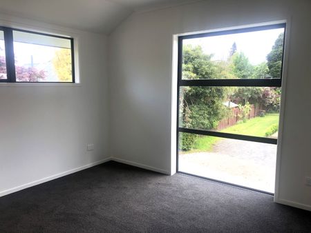 1/39 Kowhai Street, Hamilton Lake — - Photo 2