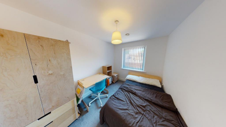 4 bedroom townhouse to rent - Photo 3