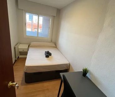 Calle de Marcelina, Madrid, Community of Madrid 28029 - Photo 4