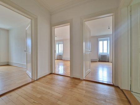 Schöne Altbauwohnung an zentraler Lage - Photo 3