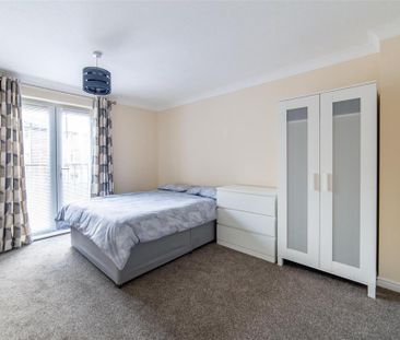 5 bedroom terraced house to rent - Photo 3