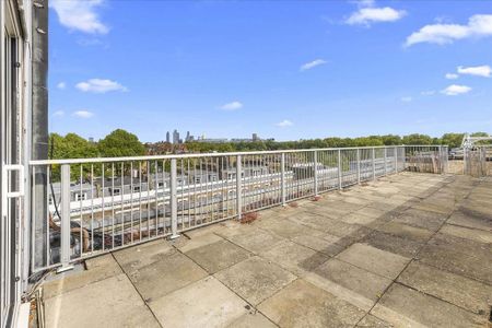 3 bedroom penthouse to rent - Photo 5