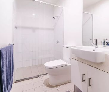 5 Bedroom Apartment Standard - Photo 5