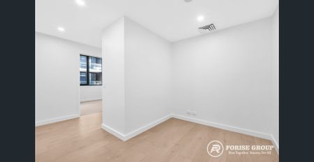 Specious 2 Bed & Study (extra room) - Photo 3