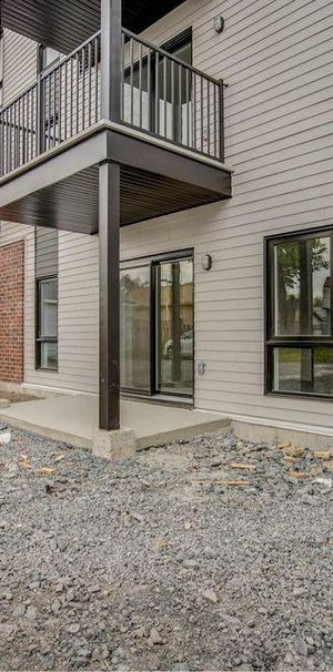 PROMO 1 mois gratuit Alphonse-Desjardins: Électroménagers inclus, Internet inclus ! Récent 3 1/2 - Photo 1