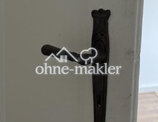 Teilsanierte 3-Zimmer-Wohnung mit Südbalkon & Einbauküche - Foto 1