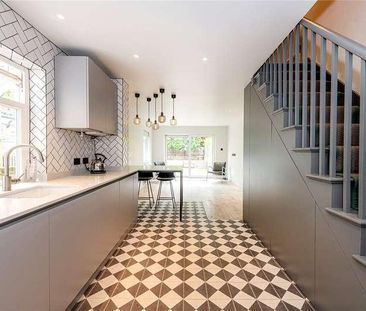 Flat A, Highlever Road, London, W10 - Photo 5